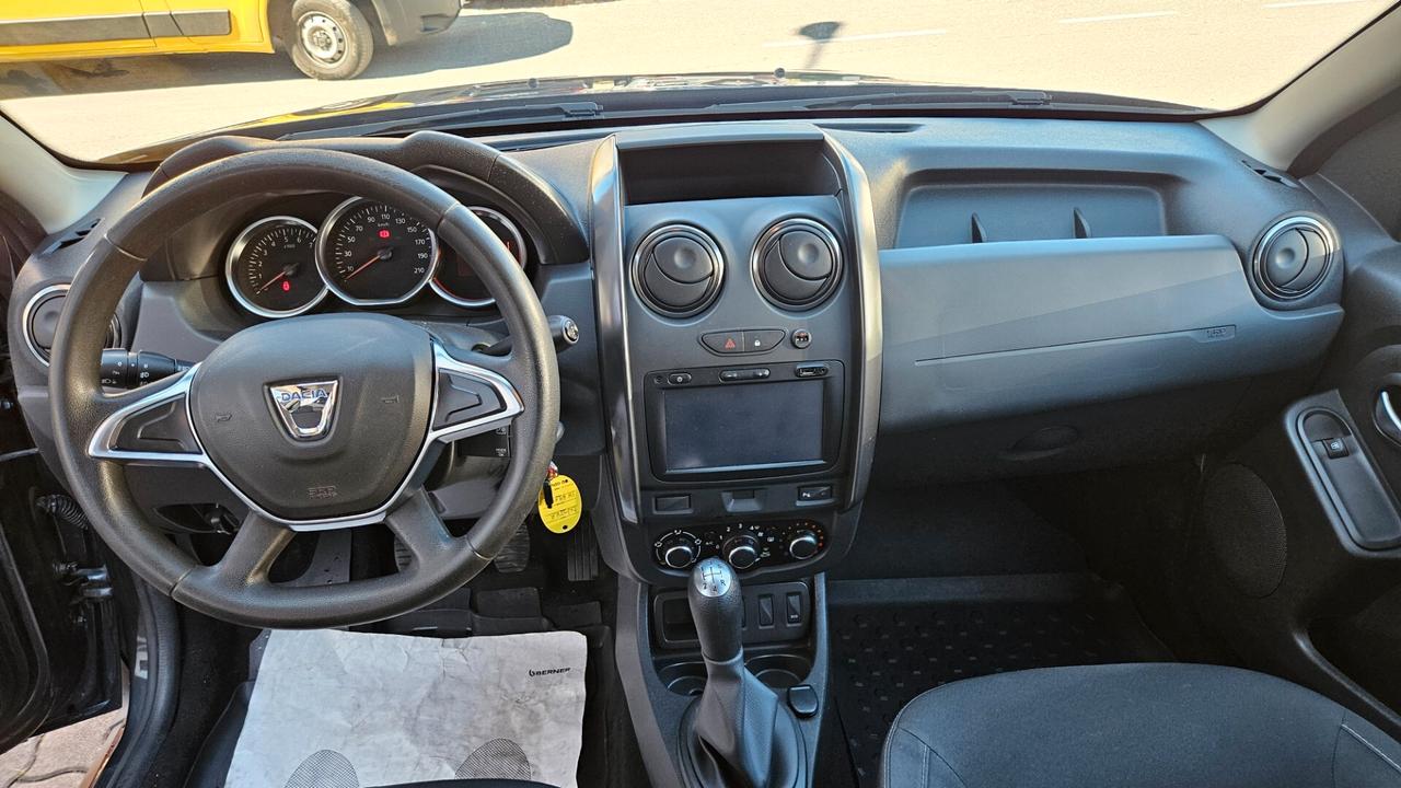 Dacia Duster 1.6 Laureate 4x2 NEOPATENTATI-NAVY-BLUETOOTH-SENSORI