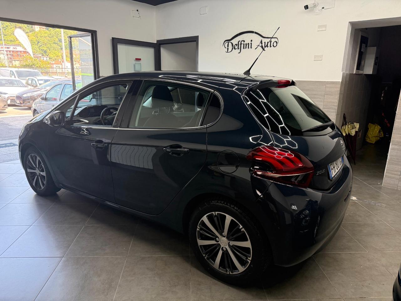 Peugeot 208 BlueHDi 75 5 porte Allure