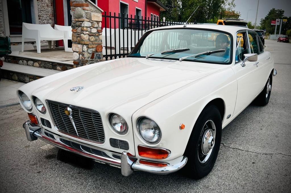 Jaguar XJ6 4.2