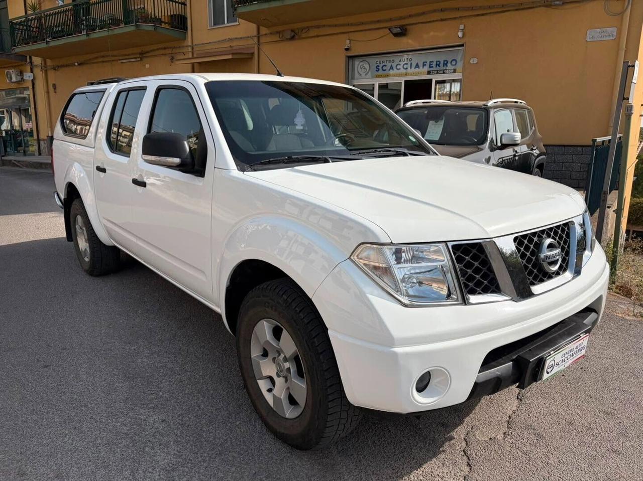 Nissan Navara 2.5 dCi 4 porte Double Cab Sport