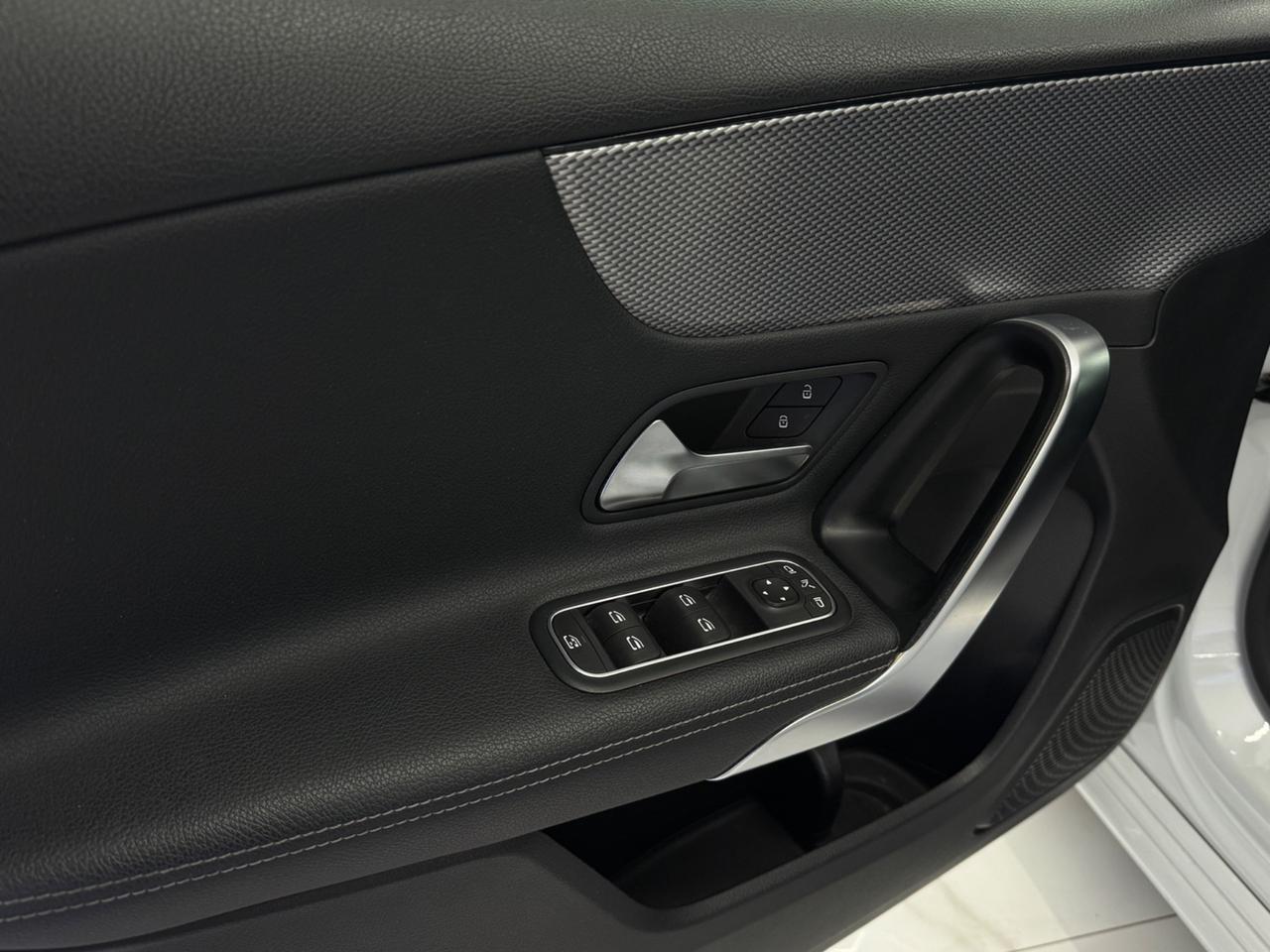 Mercedes-benz Classe A 180d Premium Full Opt