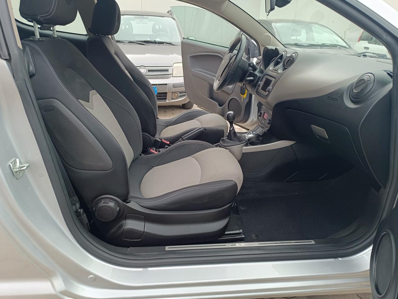 Alfa Romeo MiTo 1.4 T 120 CV GPL Distinctive
