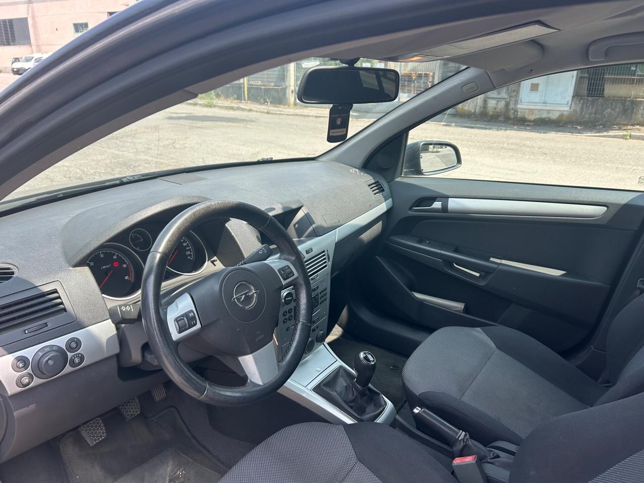 Opel Astra 1.7 CDTI 110CV 5 porte Cosmo