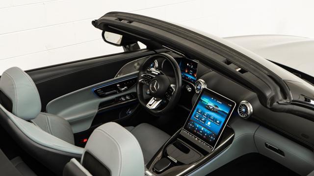 MERCEDES-BENZ SL 43 AMG Premium Plus IVA UNIPRO FULL OPT.