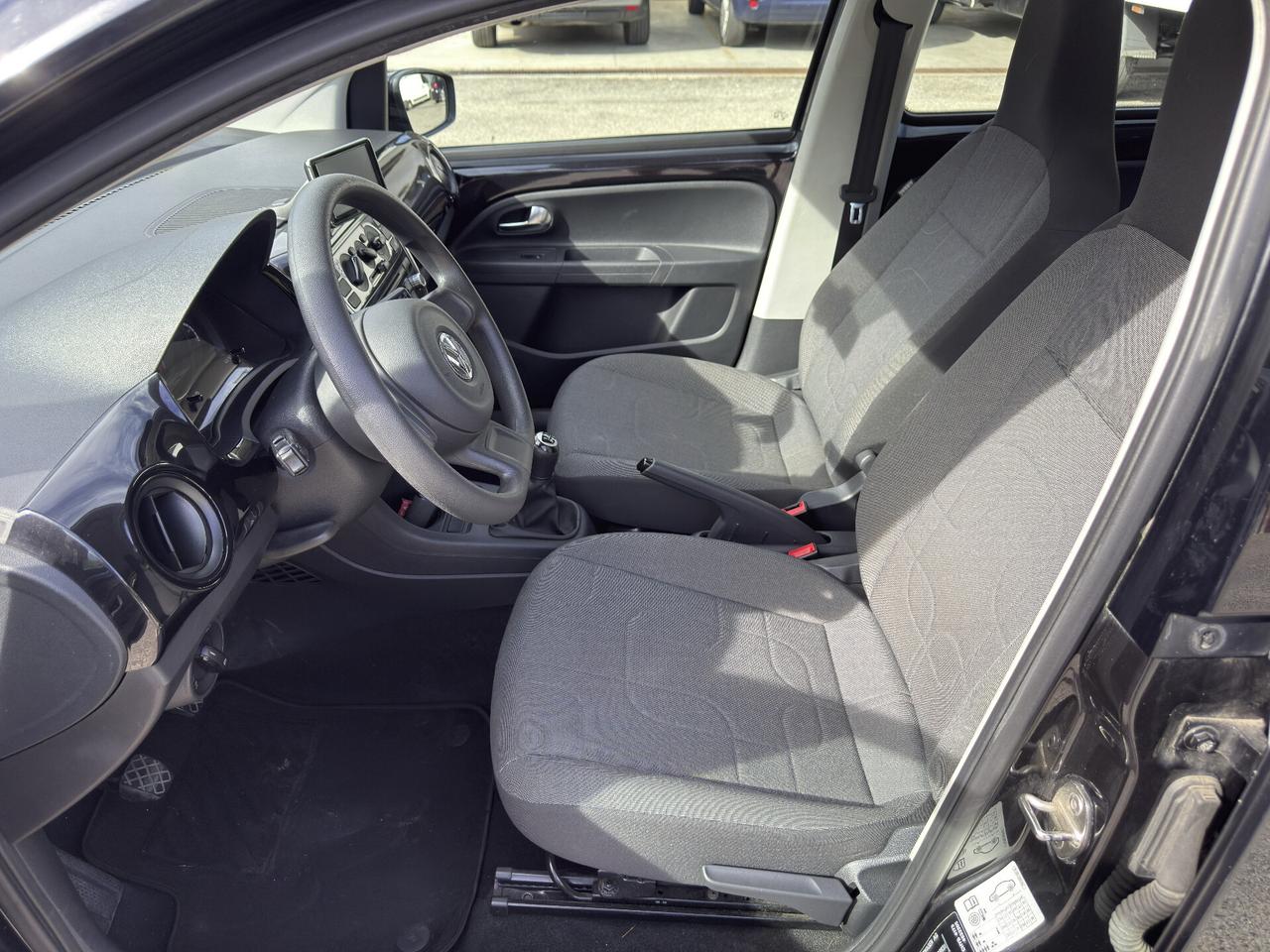 Volkswagen up! 1.0 75 CV 5p. high