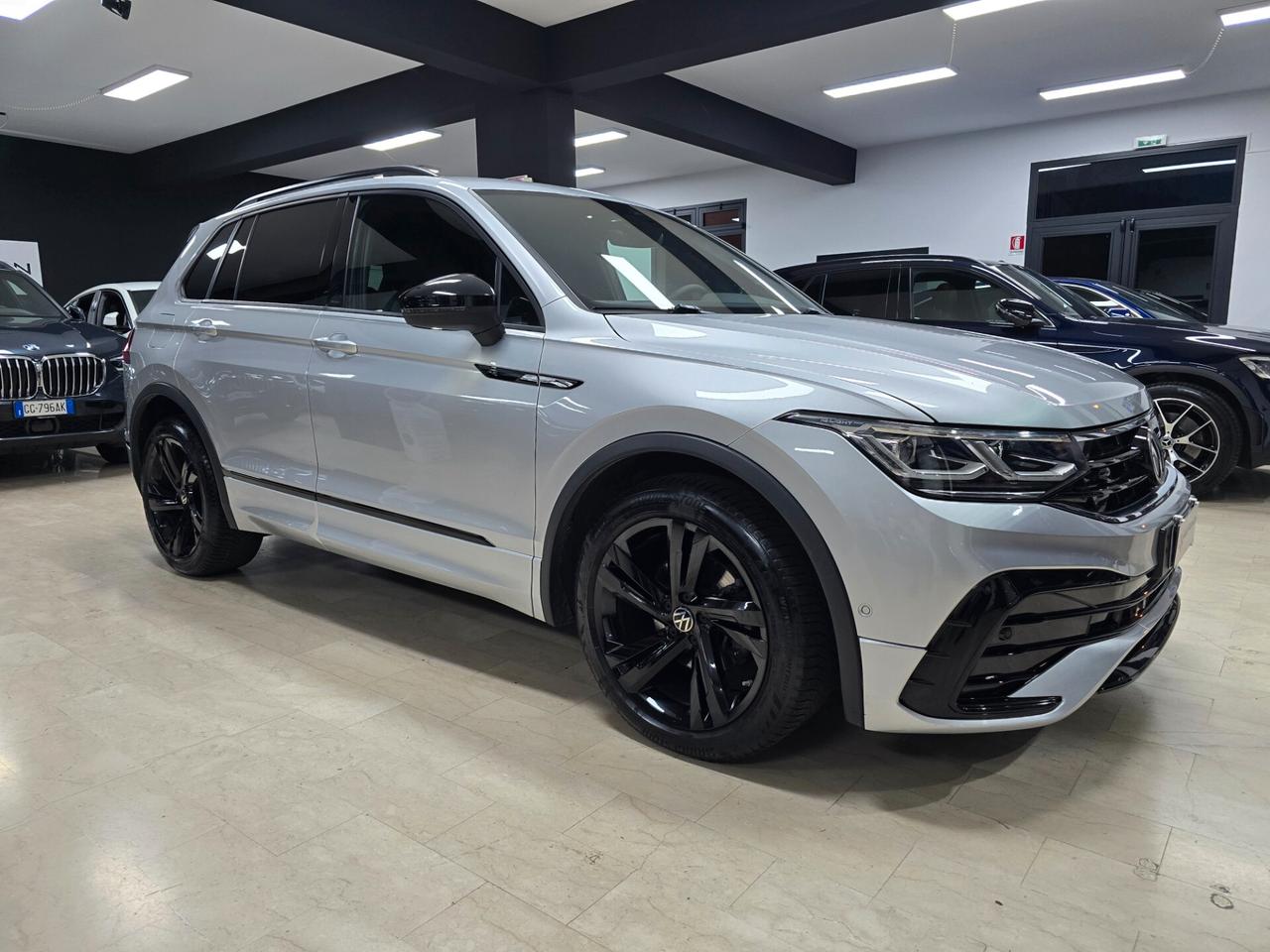 Volkswagen Tiguan 2.0 TDI 150 CV SCR DSG 4MOTION R-Line