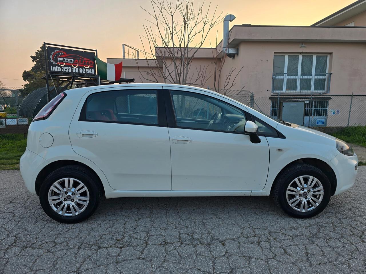 Fiat Punto 1.4 Natural Powver- Con GARANZIA - NEOPATENTATI