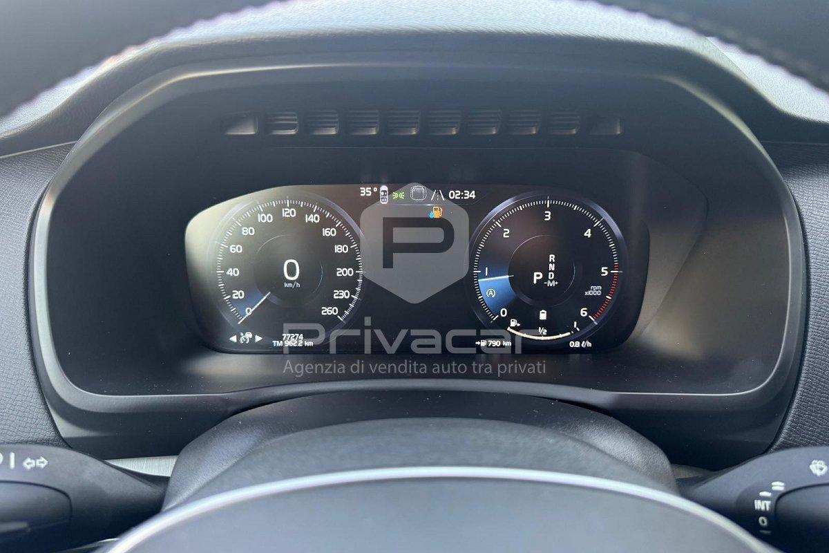 VOLVO XC90 B5 (d) AWD automatico 7 posti Ultimate Dark