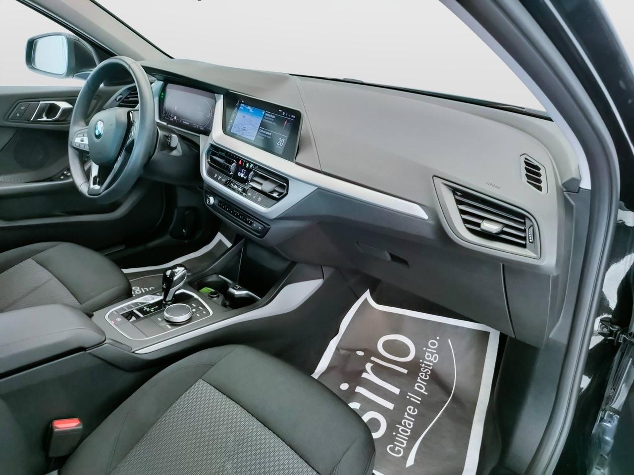 BMW Serie 1 F40 - 118d Business Advantage auto