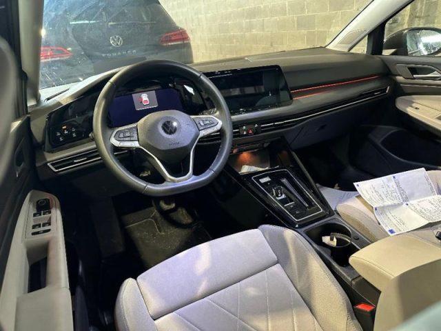 VOLKSWAGEN Golf 1.5 TGI 130cv DSG STYLE Fari IQ.Light, ErgoActive