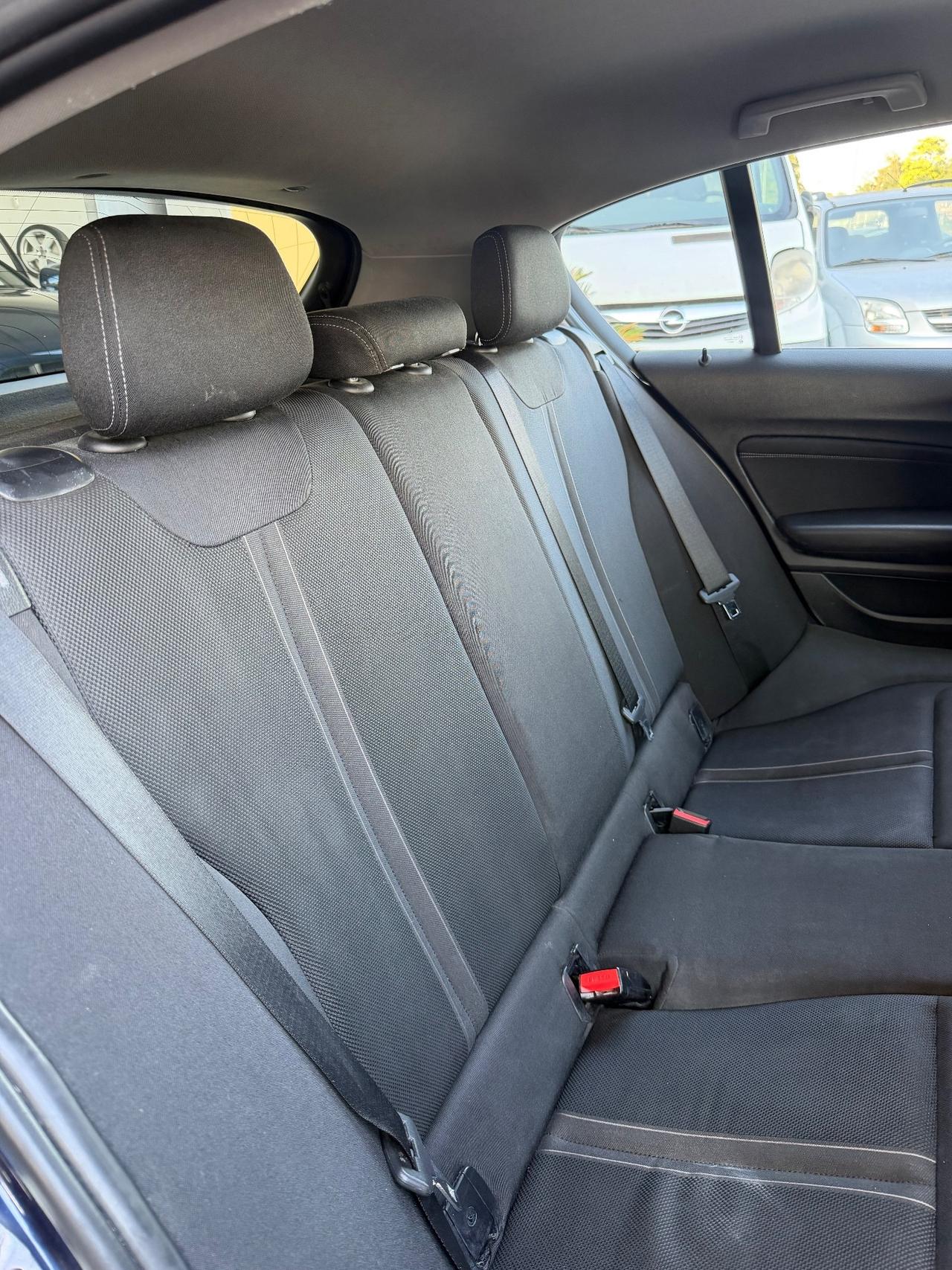 Bmw 116 116d 5p. Sport