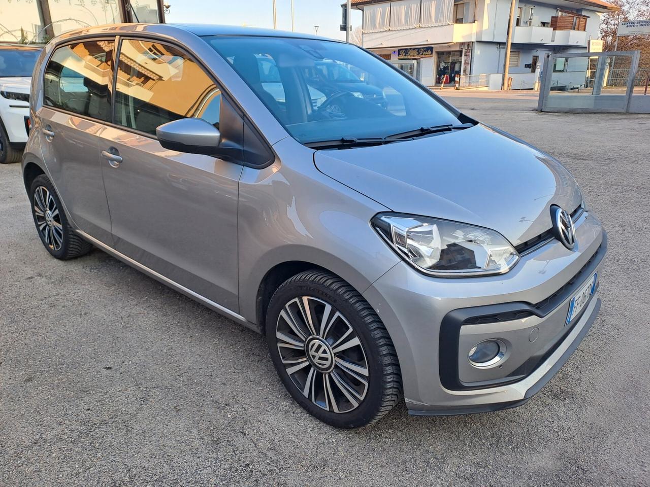 Volkswagen up! 1.0 5p. eco high BlueMotion Technology