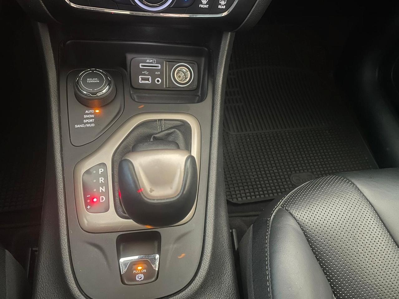 Jeep Cherokee 2.2 Mjt II 4WD Active Drive I Night Eagle