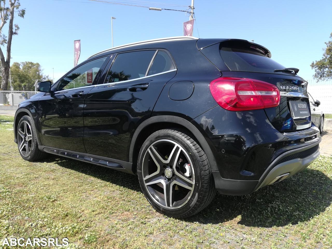 MERCEDES - Classe GLA - GLA 200 d Automatic Premiu