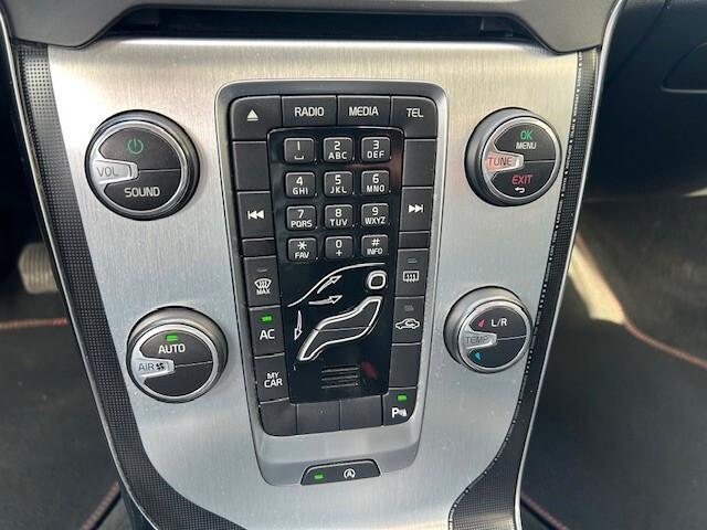 Volvo V40 Cross Country D2 1.6 Ocean Race