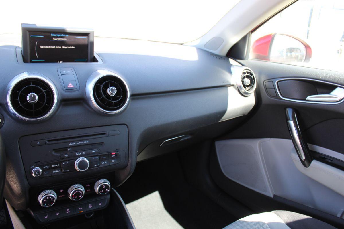 AUDI - A1 Sportback - 1.6 TDI S line edition plus