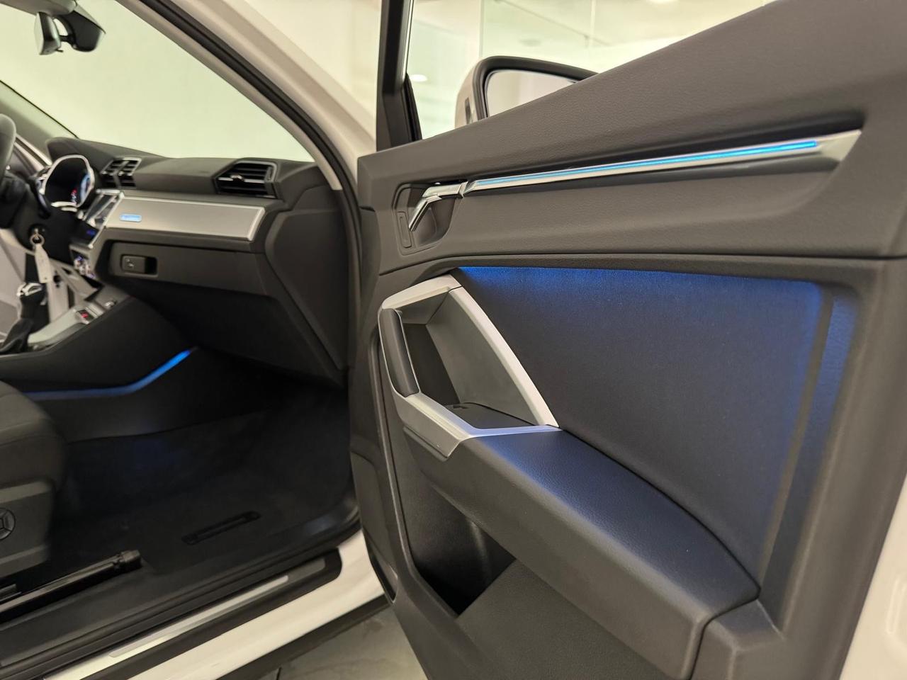 Audi Q3 2.0 35 TDI STronic Business Advanced 150/CV