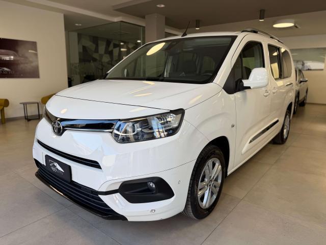 Toyota Proace City 7 posti