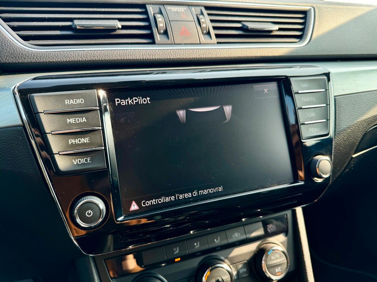 Skoda Superb Wagon Superb wagon 1.6 tdi Ambition