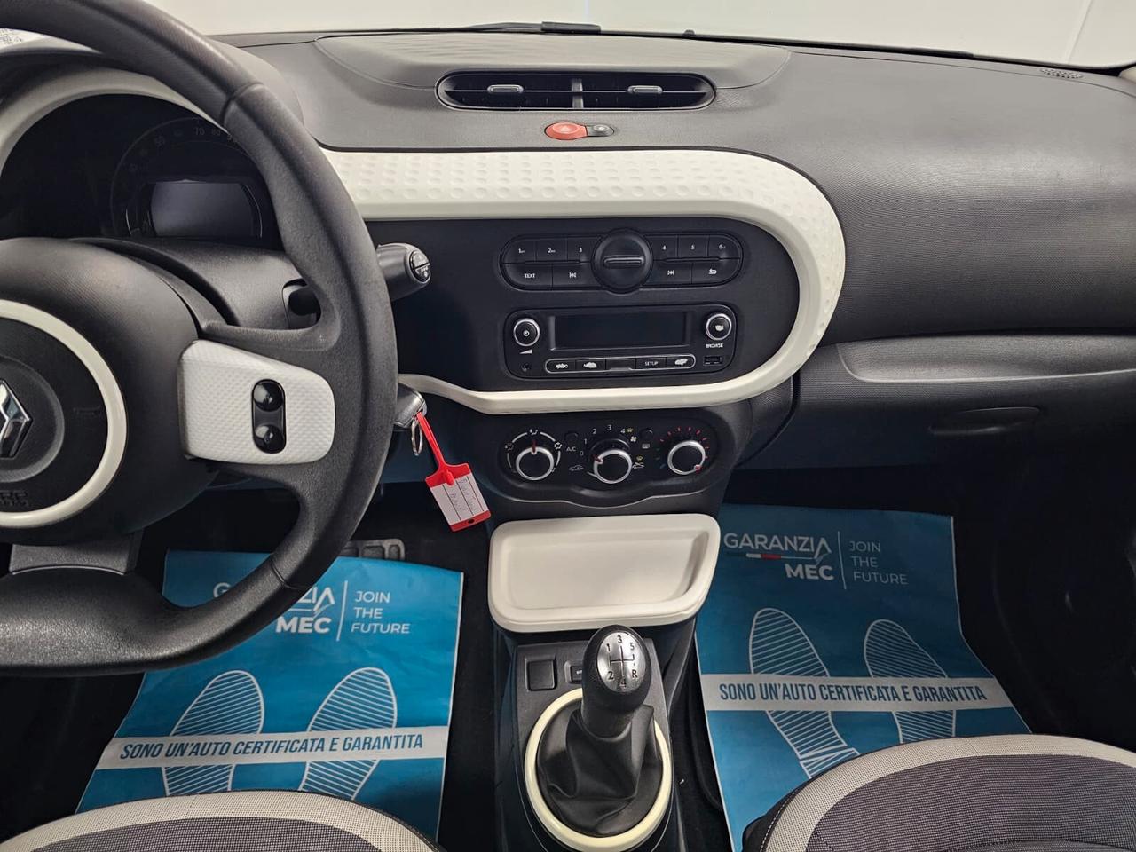 Renault Twingo SCe Life - NeoPatentati