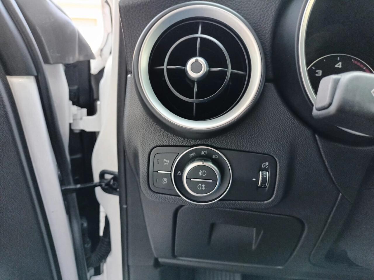 Alfa Romeo Stelvio 2.2 Turbo Q4 Diesel AT8 Business 190 CV