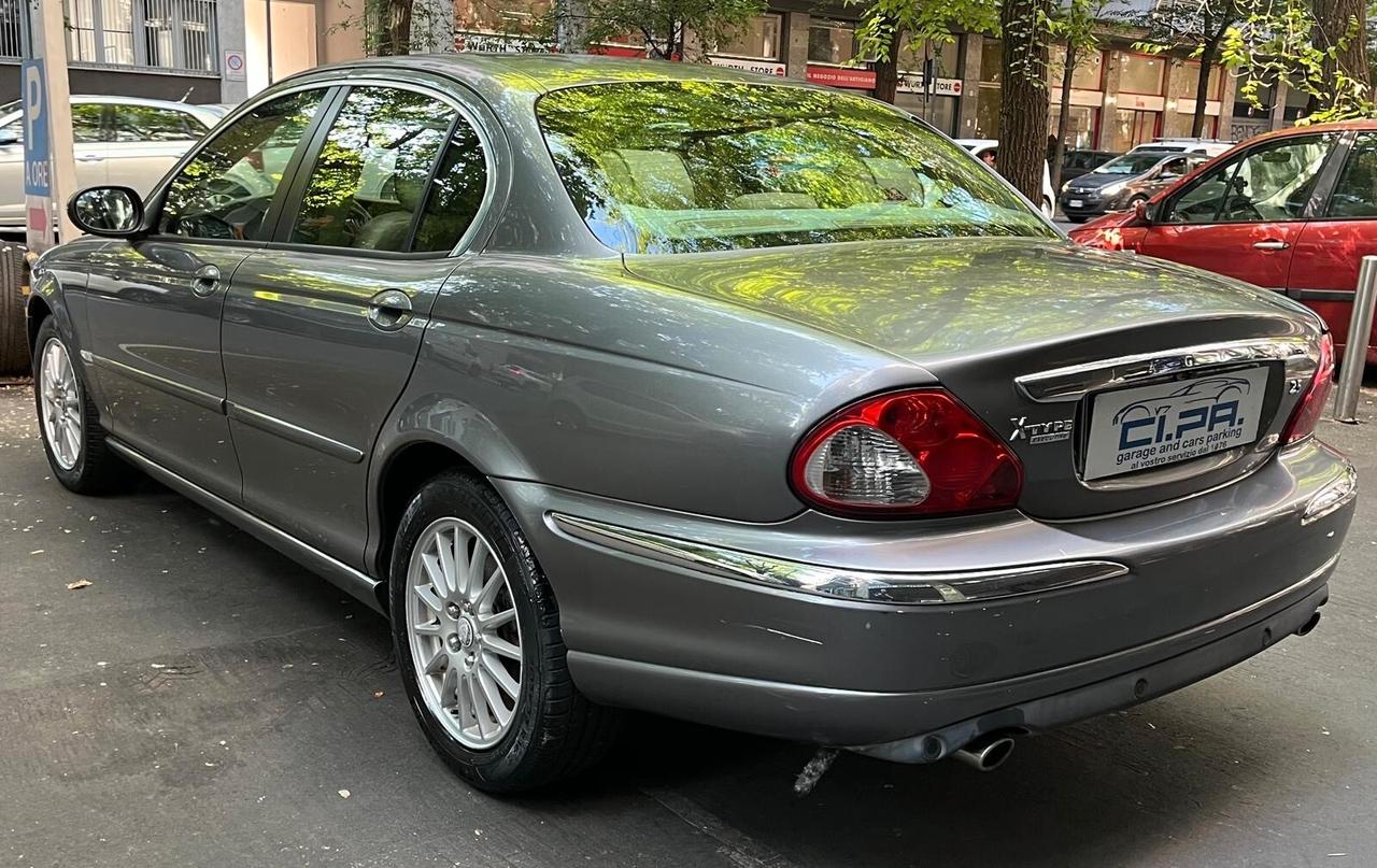 Jaguar X-Type 2.5 V6 24V cat Executive
