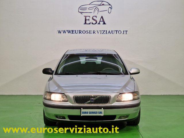 VOLVO V70 2.4 D5 20V cat