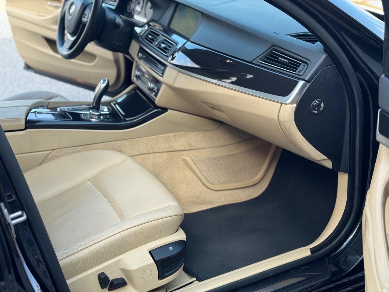 Bmw Serie 5 Berlina xDrive Luxury Automatico !