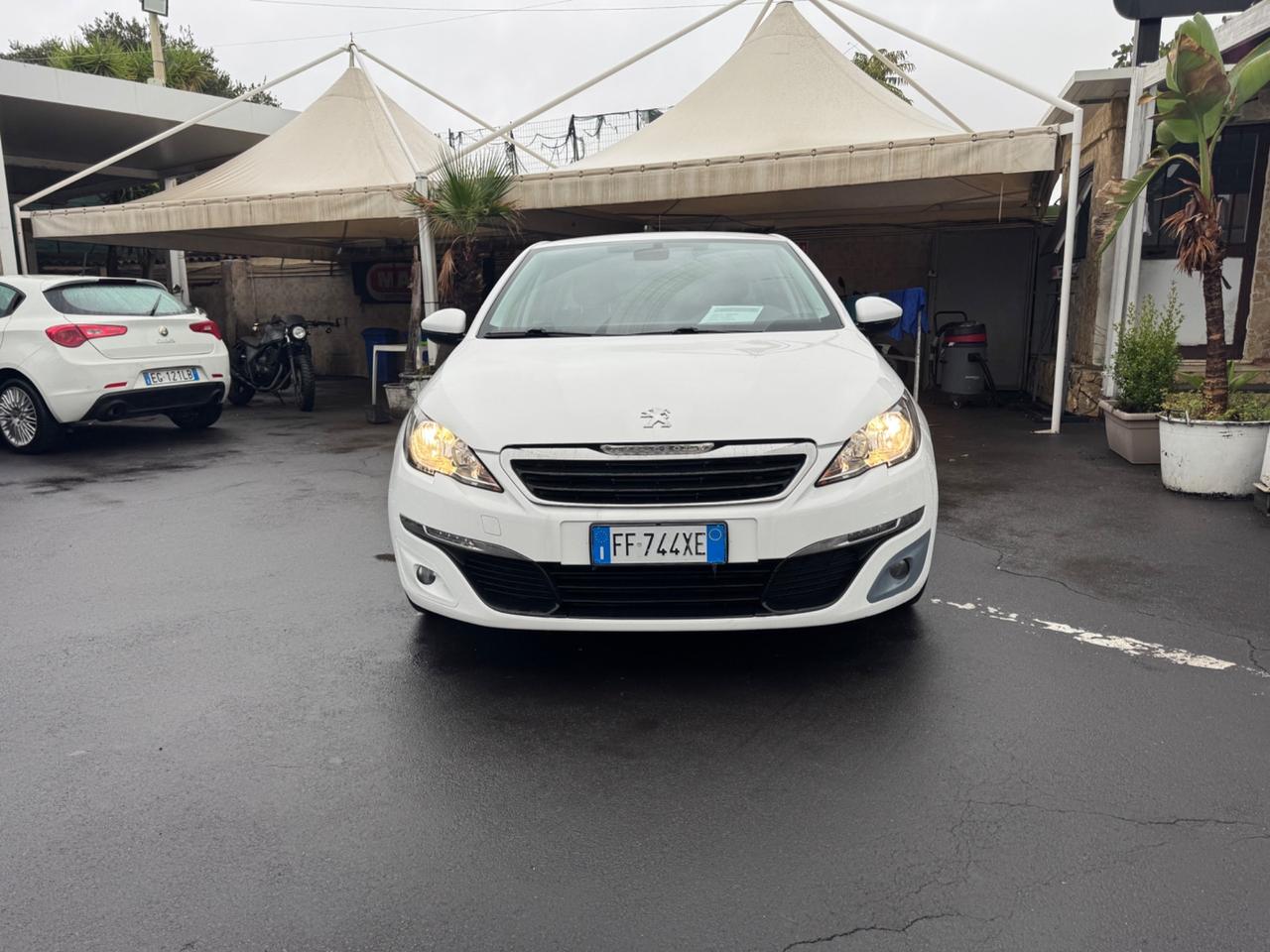 Peugeot 308 BlueHDi 120 S&S SW Allure