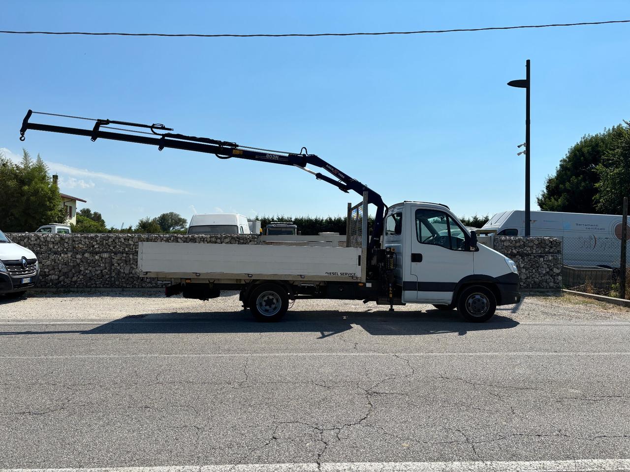 Iveco Daily 35C15 cassonato con gru amco veba V 803