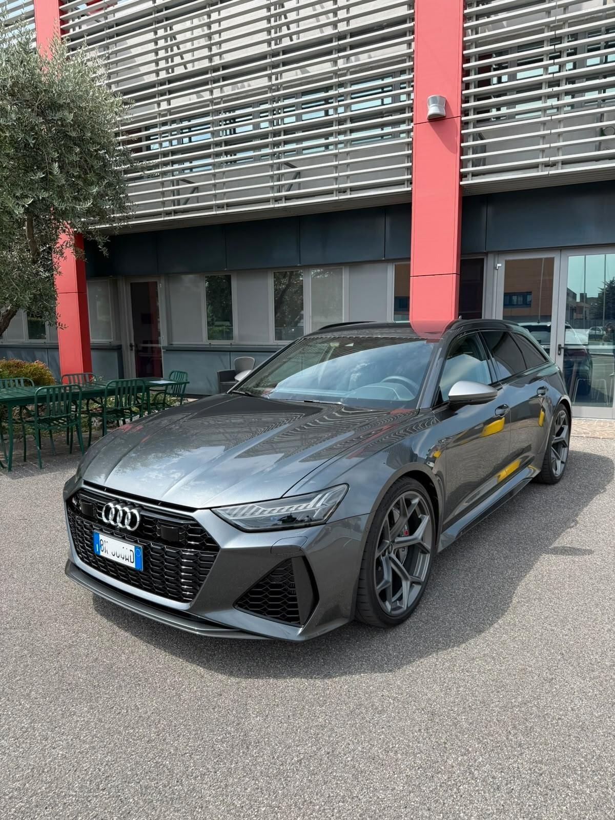 Audi RS6 Avant 4.0 TFSI V8 quattro tiptronic CARBONIO FRENI CARBOCERAMICI MY25