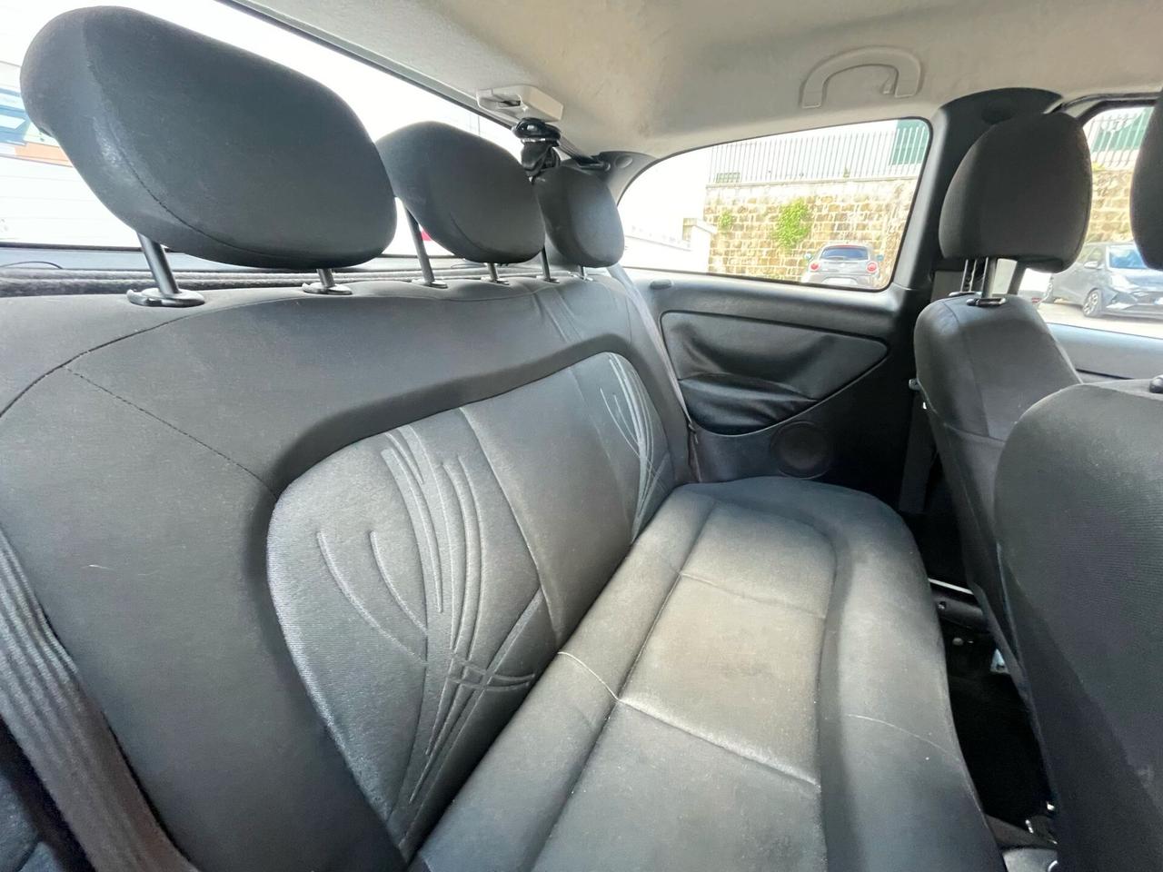 Lancia Ypsilon 1.3 MJT 75 CV Elle