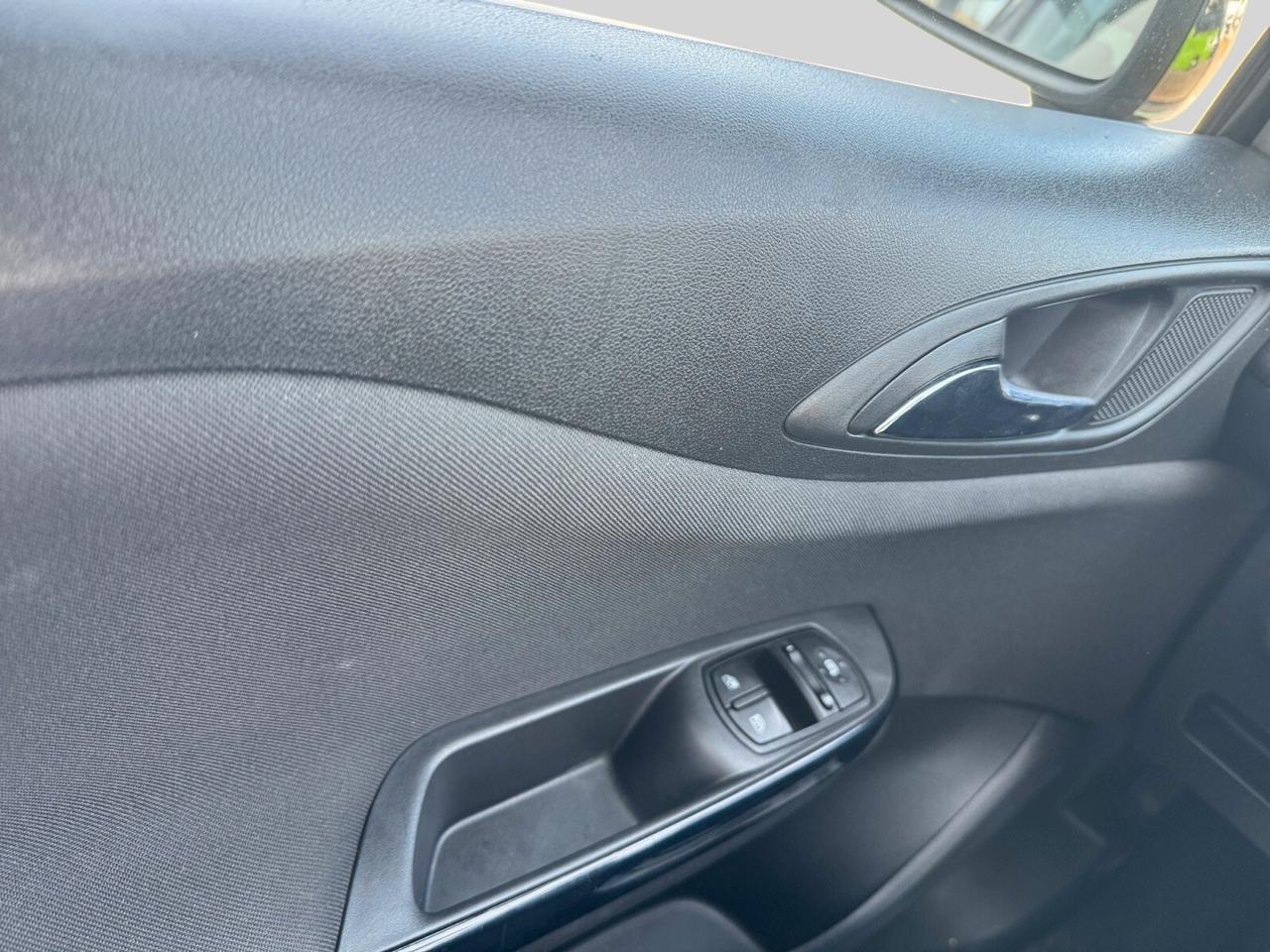 Opel Corsa 1.4 5 porte Black Edition, Poss. Imp. GPL.