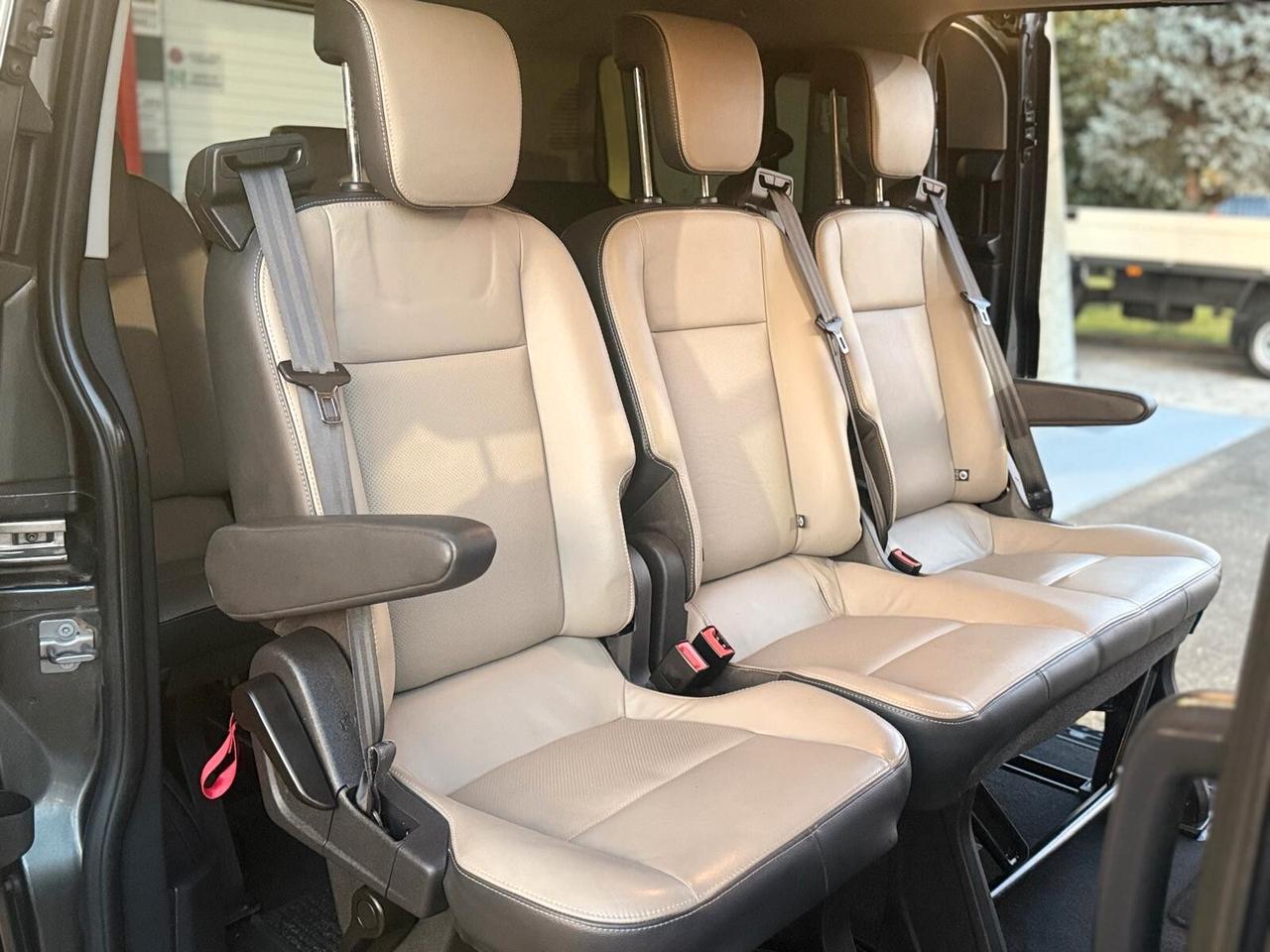 Ford Tourneo Custom 310 2.0 TDCi 170CV automatico 9 posti