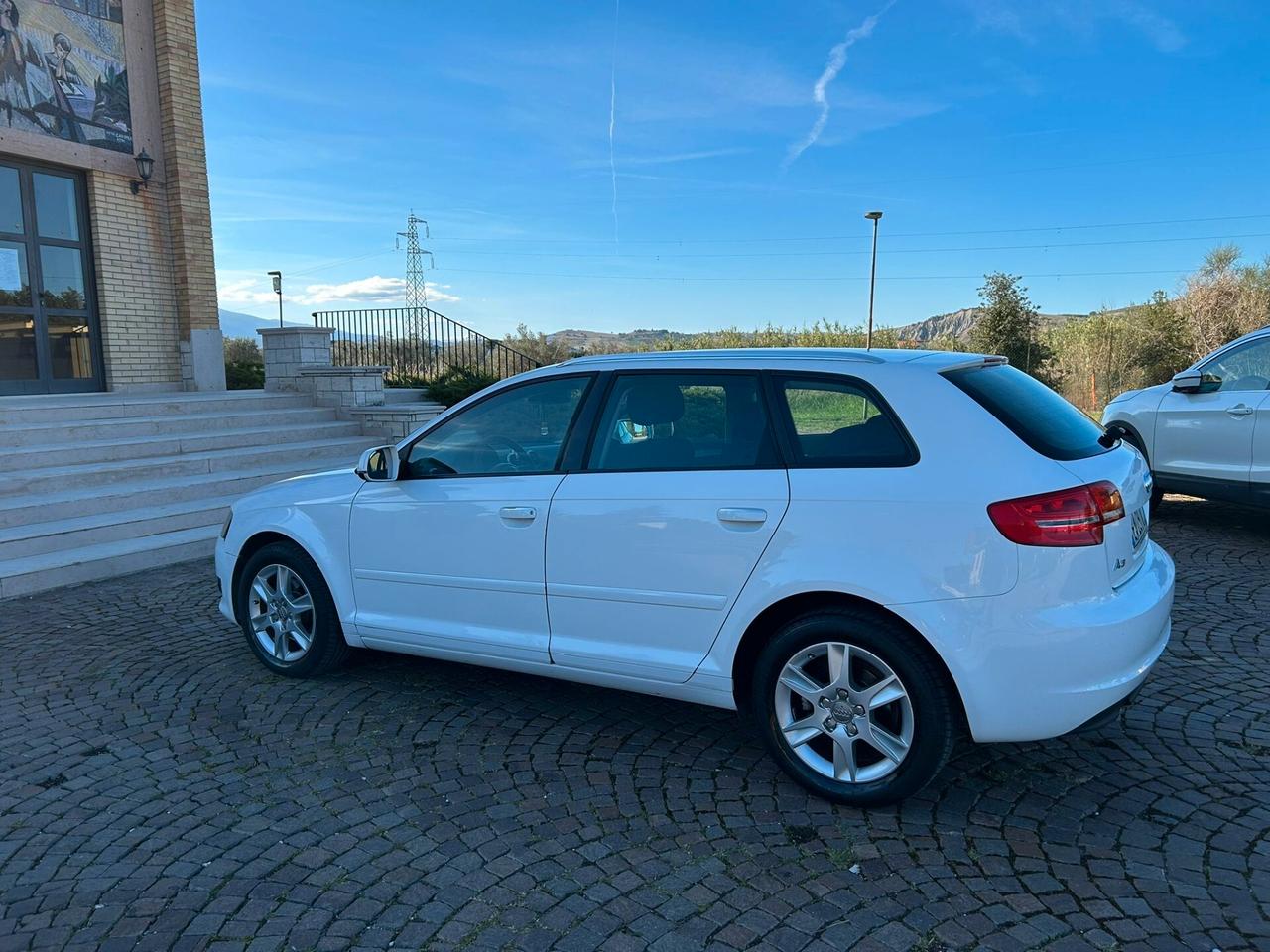 Audi A3 SPB 1.6 TDI 105 CV CR Ambiente