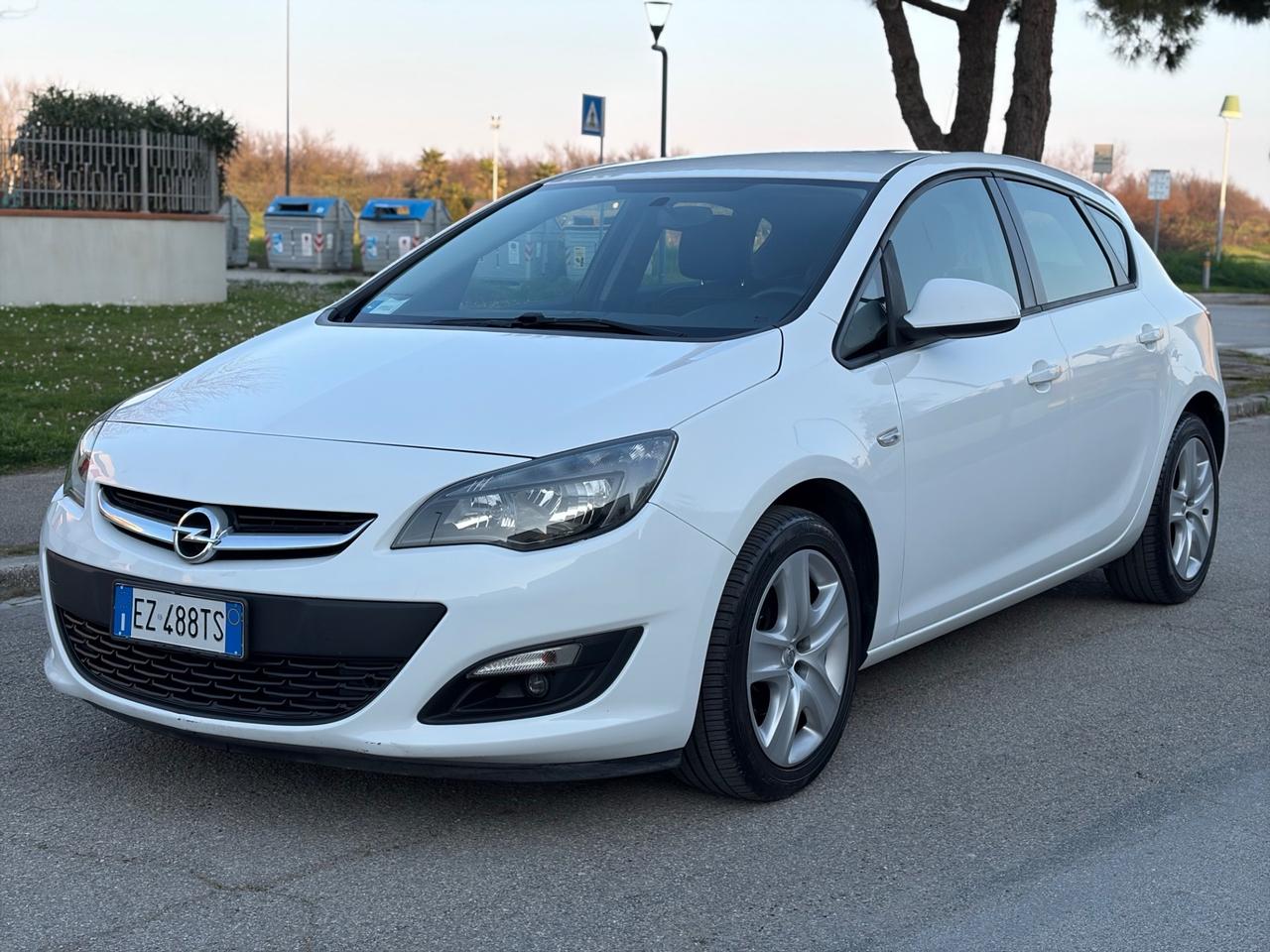 Opel Astra 1.4 Turbo 140CV 5 porte GPL Tech Electiv Euro6