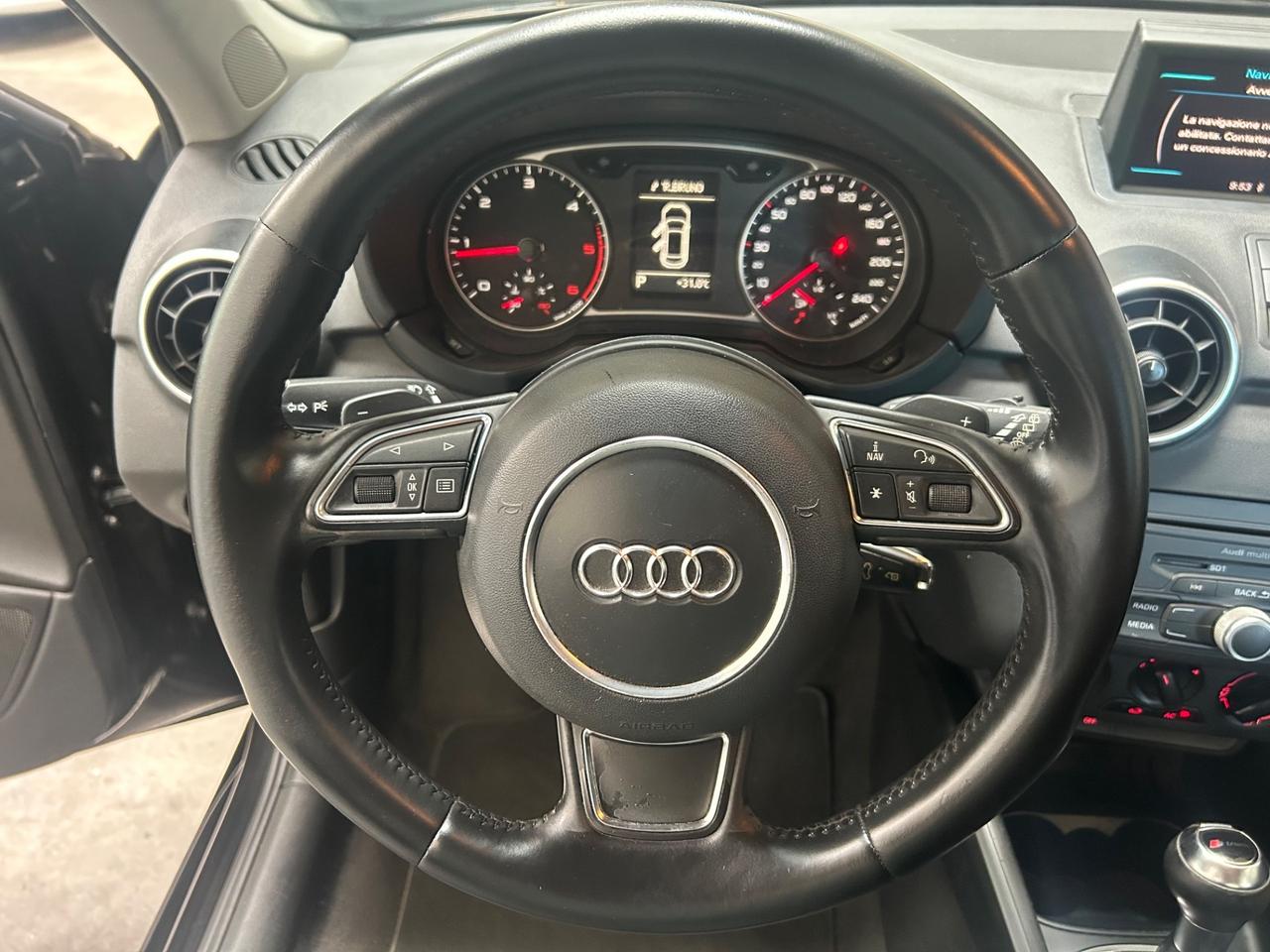 Audi A1 SPB 1.6 TDI 90cv S tronic Attraction neopatentati
