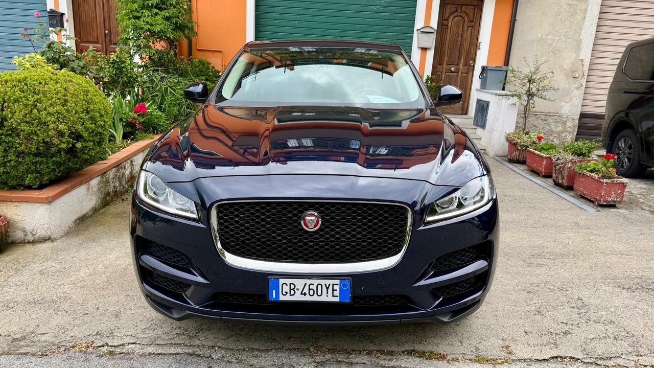 Jaguar F-Pace 2.0 D 180 CV AWD aut. Prestige