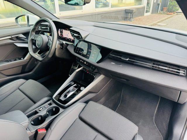 AUDI A3 SPB 35 TDI S tronic S line NAVI - LED - ACC - 19