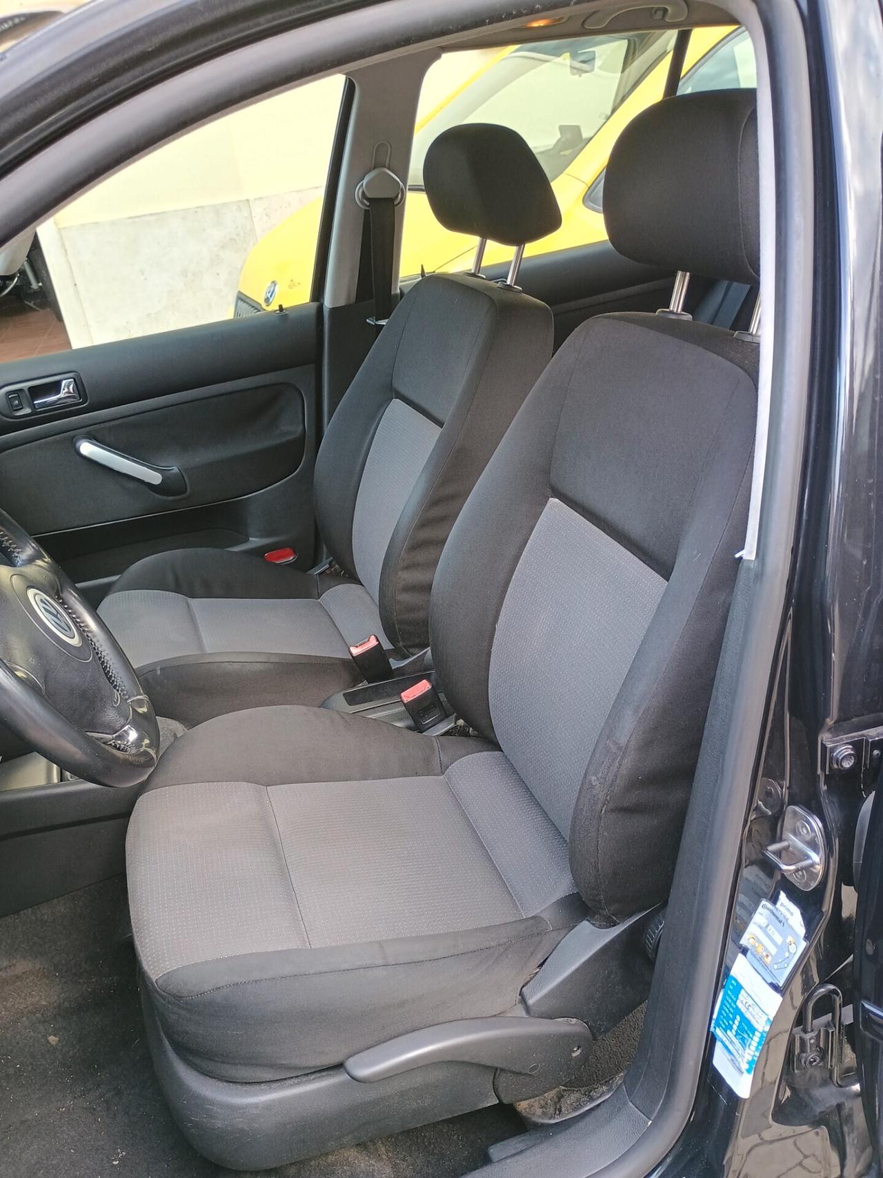 Volkswagen Golf 1.9 TDI/101 CV cat 3p. Time