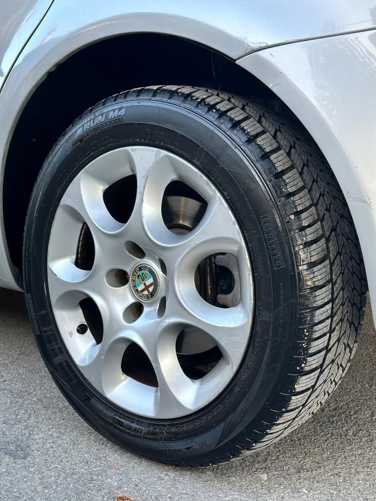 Alfa Romeo 159 1.9 JTS 16V Distinctive solo 130 mila km