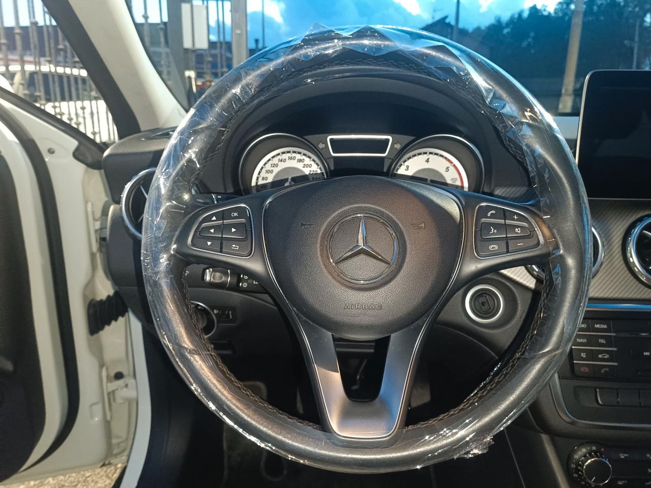 Mercedes-benz GLA 180 GLA 180 d Business