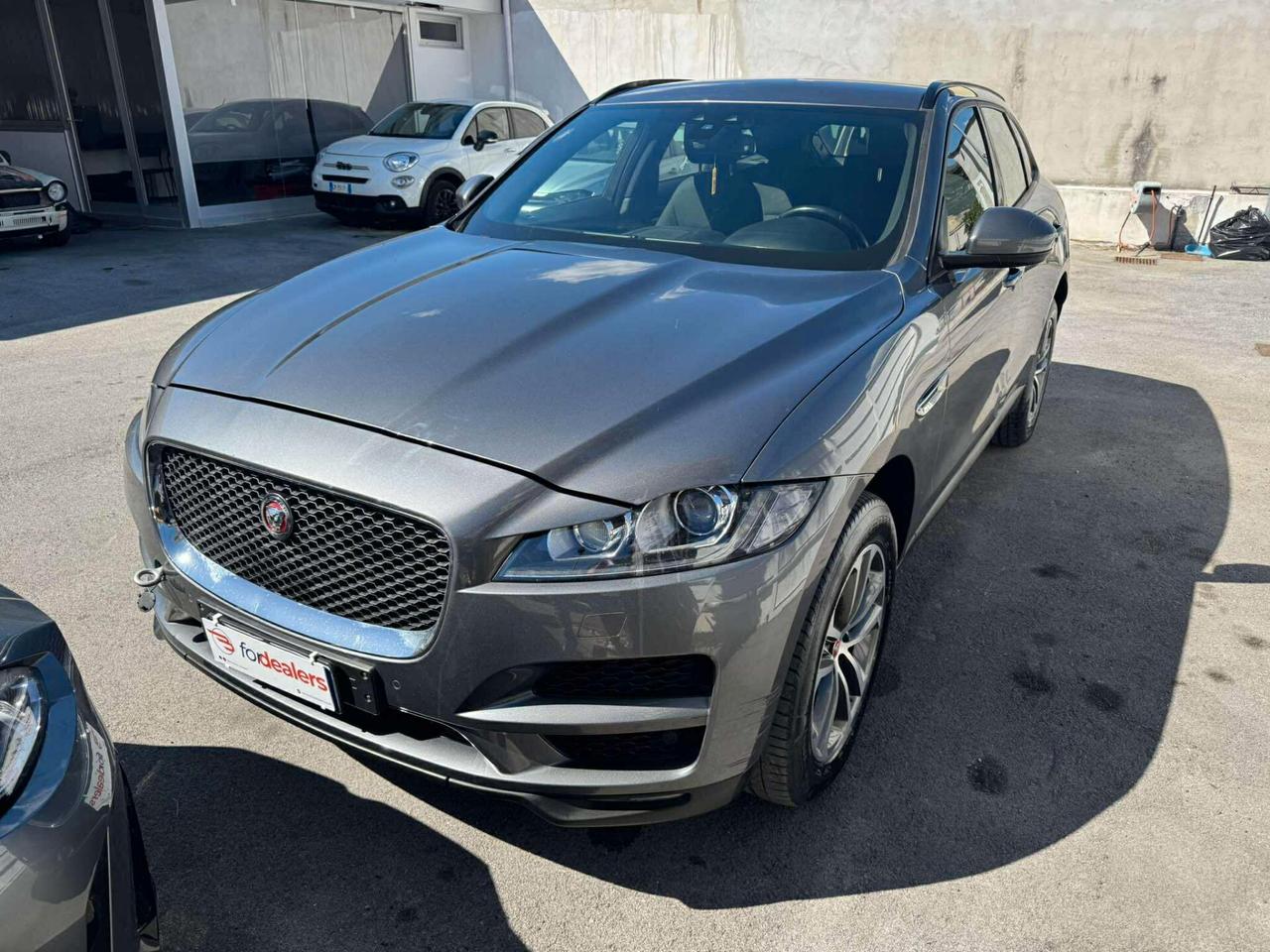 Jaguar F-Pace 2.0 D 180 CV AWD aut. Pure-2018