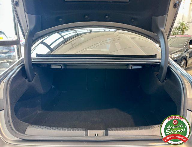 MERCEDES-BENZ CLA 180 Premium *TETTO*NEOPATENTATI*LUCI 64 COLORI*