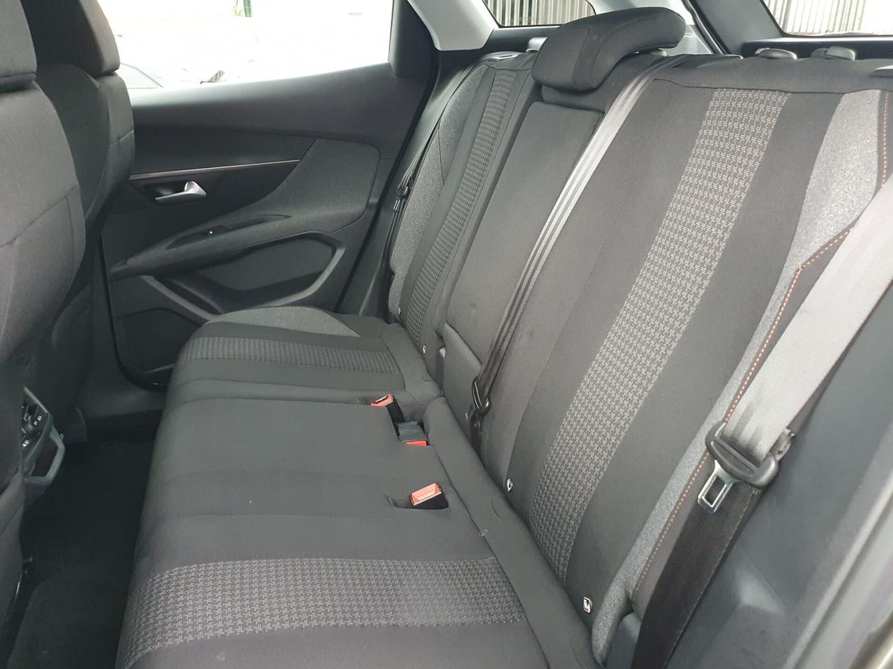 Peugeot 3008 BlueHDi 130 S&S Allure