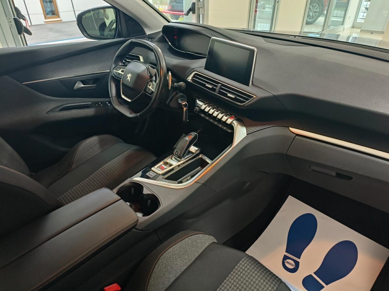 Peugeot 3008 BlueHDi 130 S&S EAT8 Active
