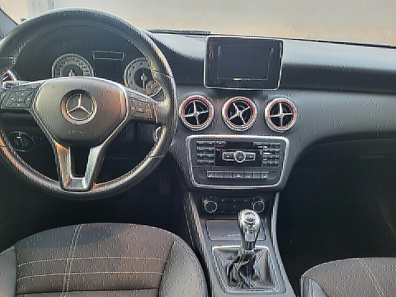 MERCEDES CLASSE A 180 1.6 BENZINA 122CV ANNO 02/13 KM 170.000 IN BUONO STATO