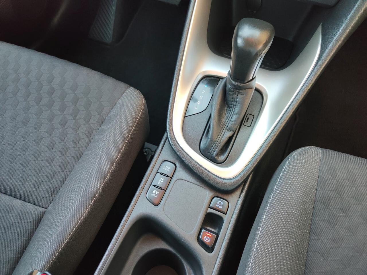 Toyota Yaris 1.5 Hybrid 5 porte Lounge