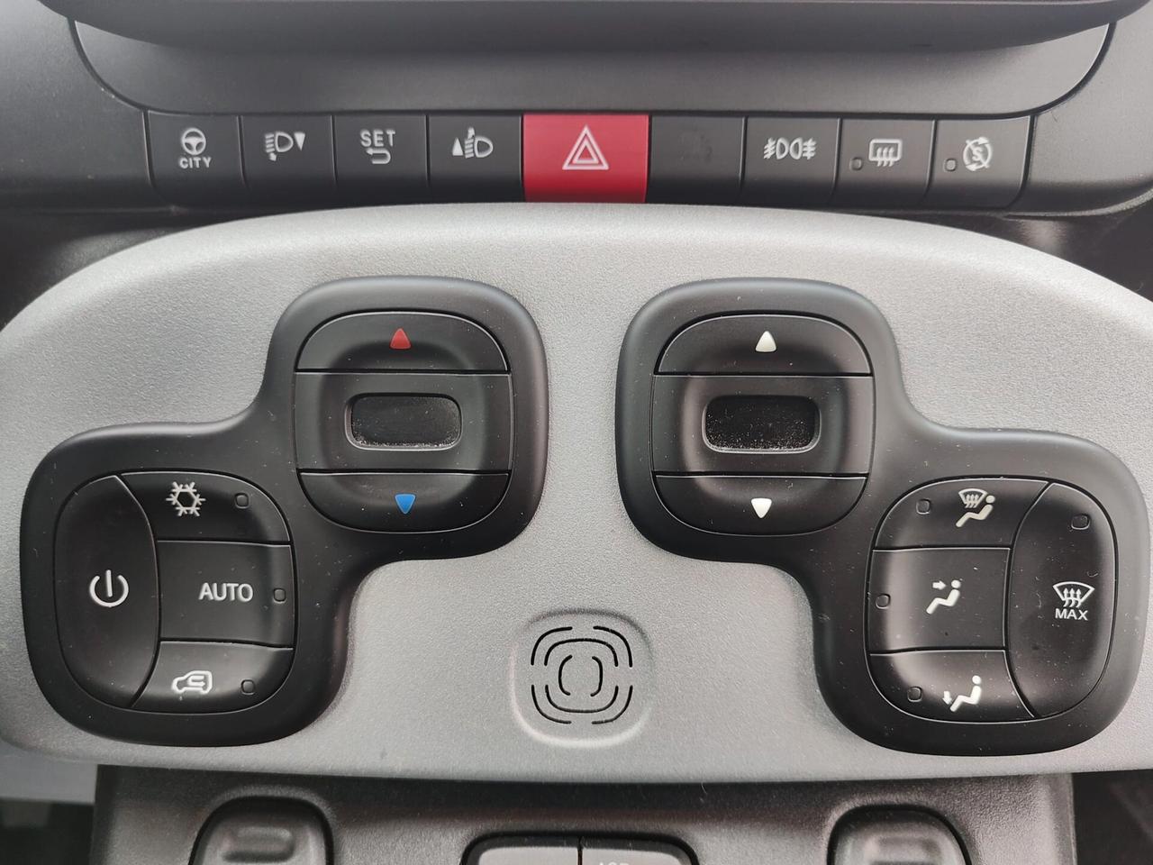 Fiat Panda 1.0 FireFly S&S Hybrid City Cross
