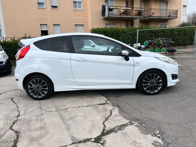 Ford Fiesta 3p 1.5 tdci ST-line 75cv OK NEOPATENTATI